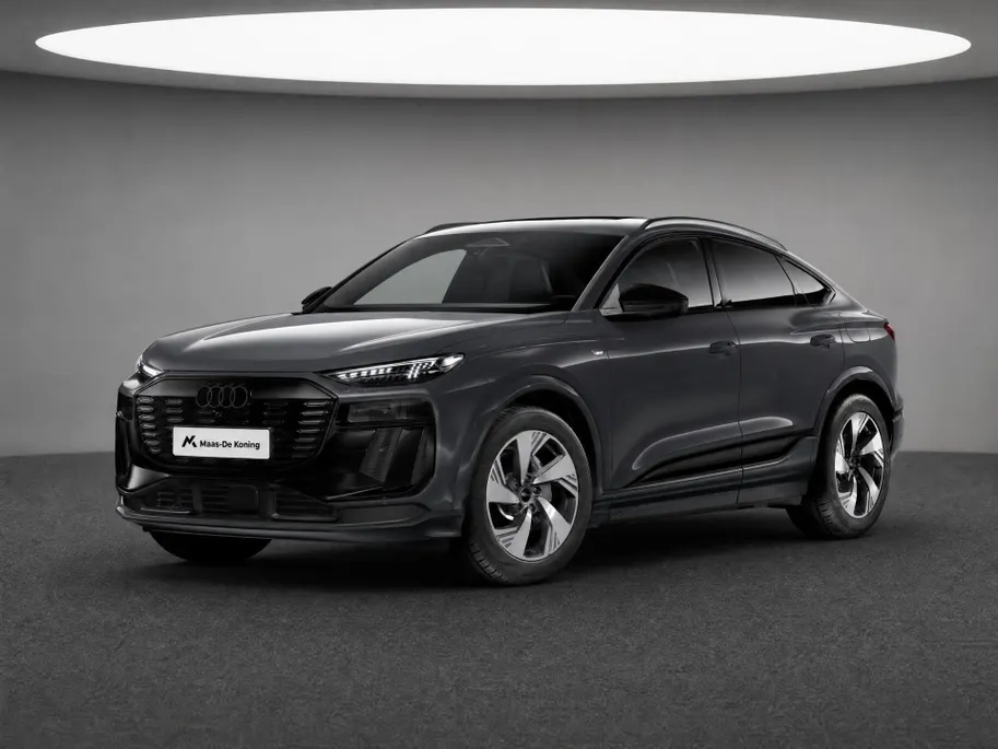 Audi Q6 e-tron Sportback S edition 83 kWh 252 PK · Glazen panoramadak · Trekhaak elek. wegklapbaar · Optiekpakket zwart