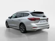 Ford Focus Wagon 1.0 EcoBoost Hybrid ST Line X | 155 pk | Automaat | Adapt. cruise control | BLIS | Pano dak | Parkeersensoren voor en achter | Achteruitrijcamera | 17' lichtmetalen velgen | Privacy glas | Fabrieksgarantie |