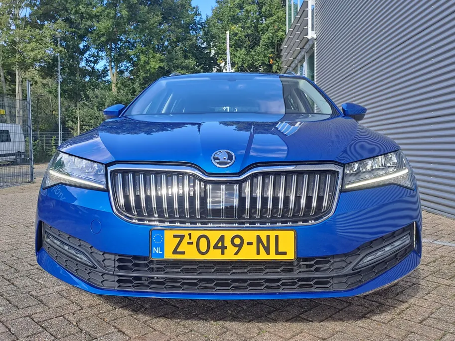 Škoda Superb Combi 1.5 TSI ACT Business Edition AUTOMAAT | Navigatie | Apple Carplay/Android Auto | Cruise / Sensoren