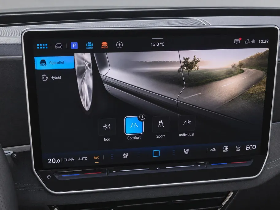 Volkswagen Passat Variant 1.5eHybrid 272PK R-Line Black Style Plus · Leder · Harman Kardon · Trekhaak ·  Alcantara hemelbekleding · 360°Camera + Parkeersensoren · Garantie t/m 21-01-2031 of 100.000km