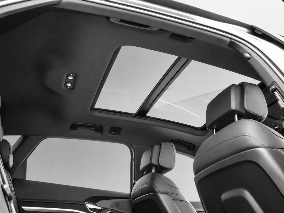 Audi e-tron S 503pk Quattro 95 kWh · SOH 95,3% · Panoramadak · Stoelventilatie · Luchtvering · 360gr. Camera · Elek. Voorstoelen · B&O Audio · 21'' Inch · Leder · EXTRA INRUILKORTING ·