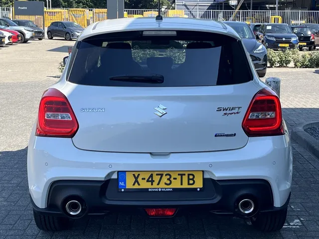 Suzuki Swift 1.4 Sport Smart Hybrid | Navi | Camera | 14483km