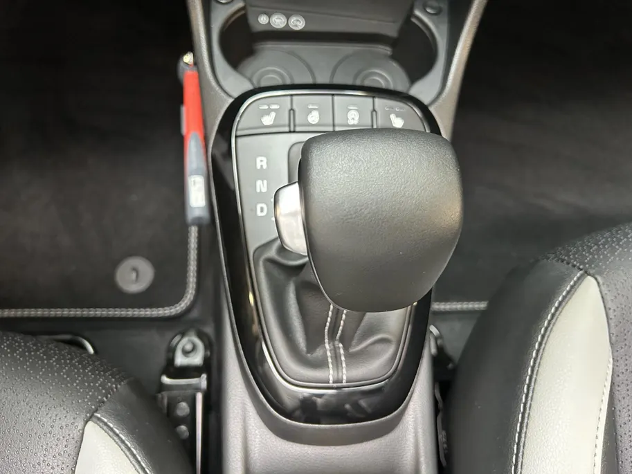 Kia Picanto 1.0 DPI GT-Line Automaat | Apple Carplay / Android Auto | Navigatiesysteem | Stoel + Stuurverwarming | Elektrisch Bedienbaar Schuif / Kanteldak | Parkeersensoren + Camera Achter | Cruise Control | Dodehoekdetectie + Correctie | Lichtsensor | 16'Lichtmetal
