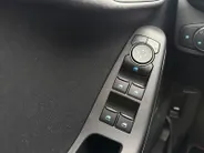 Ford Fiesta 1.0 EcoBoost Hybrid ST-Line | NL Auto | 1 eigenaar | Navigatie | Apple carplay & Android auto | Parkeersensor achter | Cruise control | Draadloos opladen mobiel | Bovag garantie |