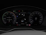Audi Q5 Sportback 50 TFSIe 299pk S edition Competition · Camera · Inklap. Trekhaak · Matrix LED · Dodehoeksensor · Stuur- & Stoelverwarming · Elektrische stoelverstelling · Apple/Android Car Play · Garantie t/m 24-06-2030 of 100.000km
