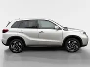 Suzuki Vitara 1.5 Hybrid Style 116PK AUTOMAAT | Parkeer sensoren| Metallic lak| 4 seizoen banden| Camera| Schuif en kanteldak| Navigatie| Stoel verwarming| Adaptieve cruise control