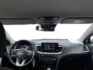 Kia XCeed 1.0 T-GDi ComfortLine | Gratis beurt bij aflevering | All seasons banden | Apple Carplay | Android Auto | Achteruitrijcamera | Climate control | Stoelverwarming | Stuurverwarming |