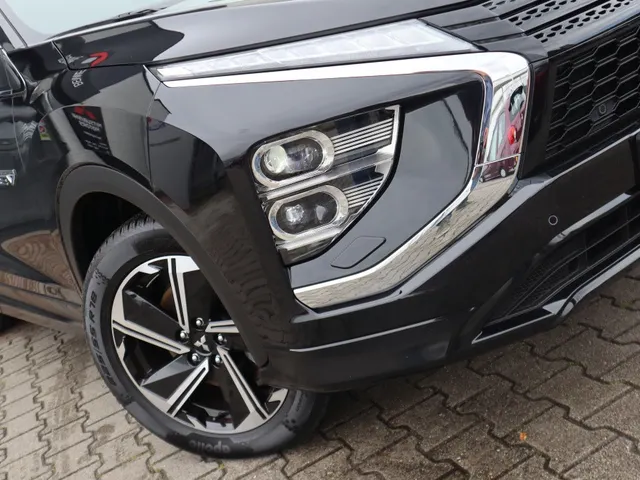 Mitsubishi Eclipse Cross 2.4 PHEV Executive AdaptiveCruise | Apple/AndroidAuto | AllSeaso