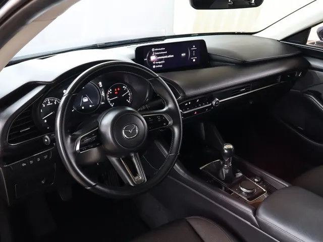Mazda 3 2.0 e-SA-G Exclusive-line | Head-Up display | Camera