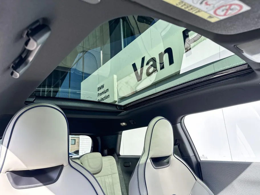 MINI Cooper 3-deurs Electric Cooper E Favoured L 40.7 kWh