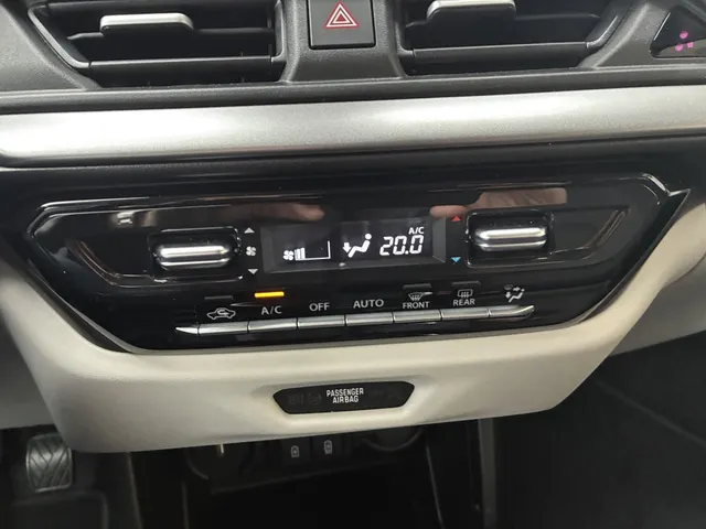 Suzuki Swift 1.2 Style Smart Hybrid