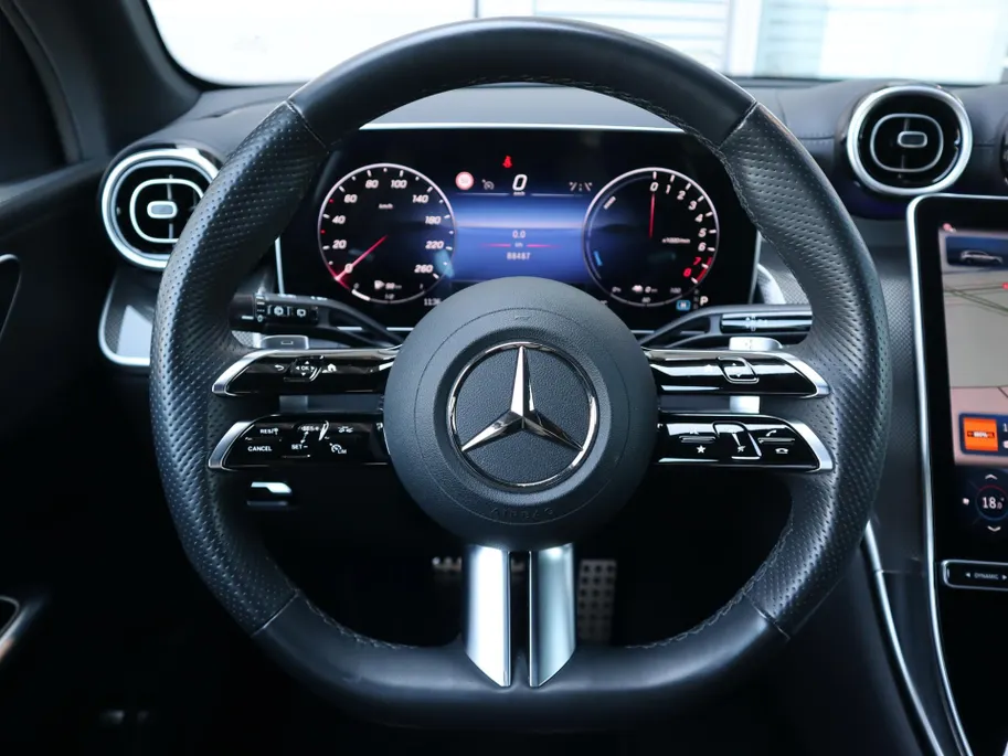 Mercedes-Benz GLC 300 e 4MATIC AMG Line l Keyless l Achteruitrij camera l Stoelverwarming
