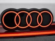 Audi A6 e-tron S edition 83 kWh 286 PK · Tech Pro · 21' LM Velgen · Bang & Olufsen Sound · Panorama-glasdak · Privacy glas · Head up display · Luchtvering · Servosluiting