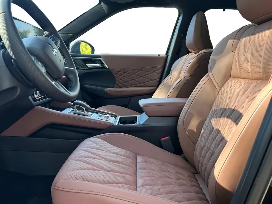 Mitsubishi Outlander 2.4 PHEV Instyle+ | 5.000 EURO KORTING | 8 JAAR GARANTIE |