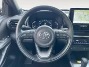 Toyota Yaris Cross 1.5 Hybrid Dynamic *Navi*Camera*Panoramadak*Stoelverwarming*Stuurverwarming*LM.Velgen*1ste eigenaar*Zeer nette auto!
