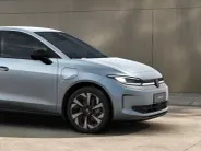 Volkswagen ID. Polo Life 37 kWh accu,135 PK · Zijruiten achter en achterruit getint · Trekhaak afneembaar · Tech Pakket ·