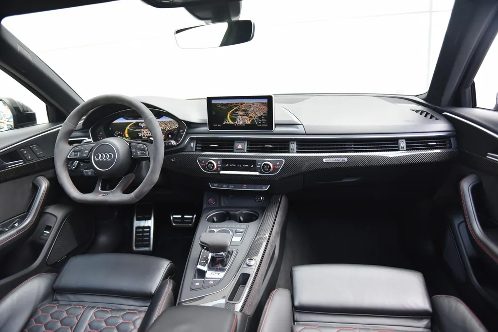 Audi RS4 Avant 2.9 TFSI RS4 quattro