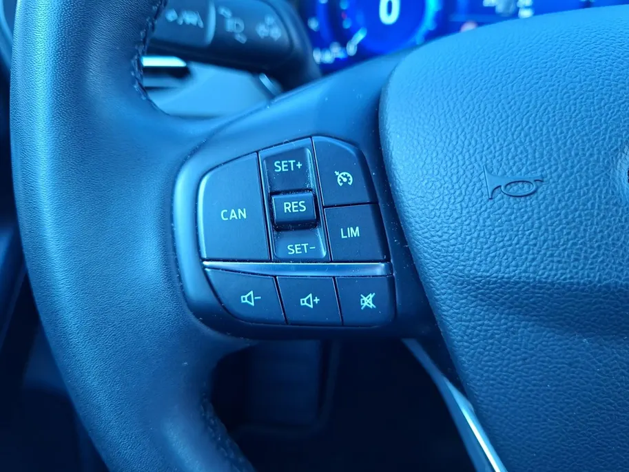 Ford Focus Wagon 1.0 EcoBoost Hybrid Titanium X | Dealeronderhouden | Stoel- stuur en voorruitverwarming | Navigatie