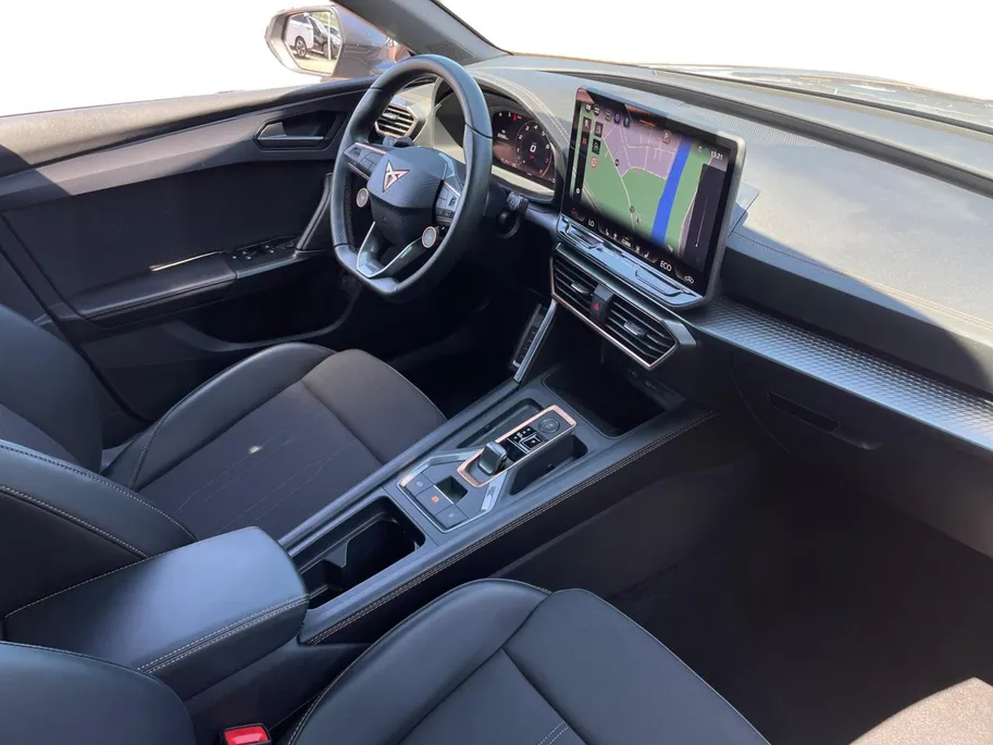 CUPRA Leon 1.5 TSI e-Hybrid Business *Automaat*Navi+Camera*Parkeersensoren*Climate Control*Winter Pack*LM.Velgen*Nette auto!