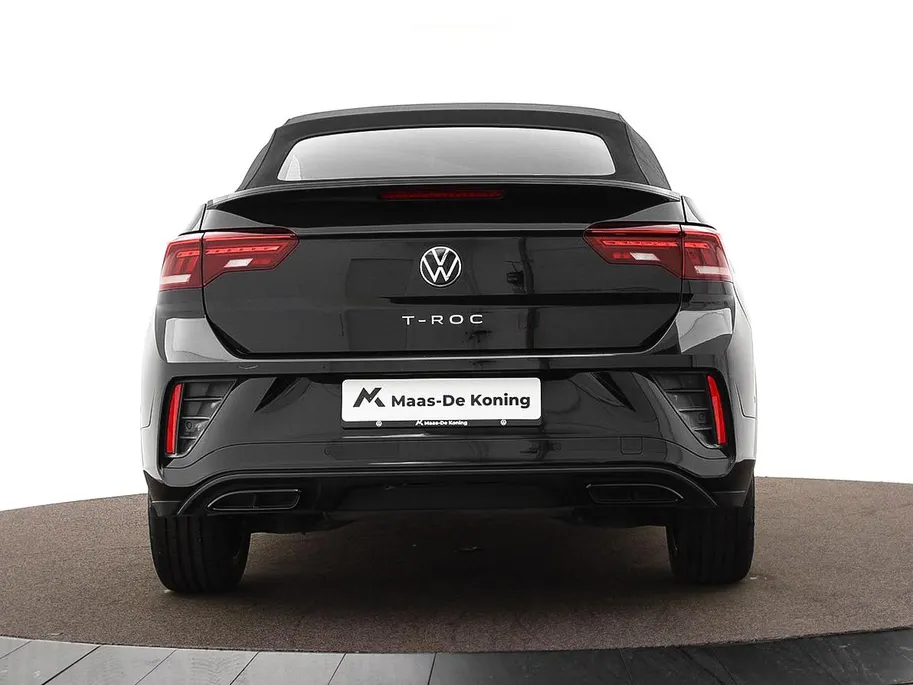 Volkswagen T-Roc Cabrio 1.5 TSI 150pk DSG R-Line · Camera · Apple/Android Car Play · Stoel-& Stuurverwarming · P-Sensoren · 18'' Inch ·