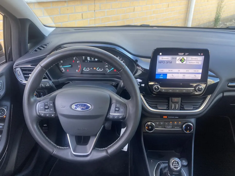 Ford Fiesta 1.0 EcoBoost 95 pk Titanium Apple Carplay/ Android Auto - Climate Control - Parkeersensoren achter