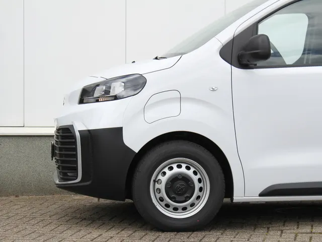 Toyota ProAce Electric Long Worker Challenger Extra Range L2 75 kWh | Cruise | Airco | Camera