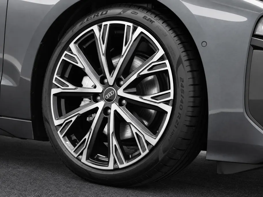 Audi A6 e-tron edition 83 kWh 286pk · 98,1% · Panoramadak · Inklap. Trekhaak · 360 Camera · Head-Up Display · Bang & Olufsen · Matrix LED · Garantie t/m 27-07-2030 of 100.000km