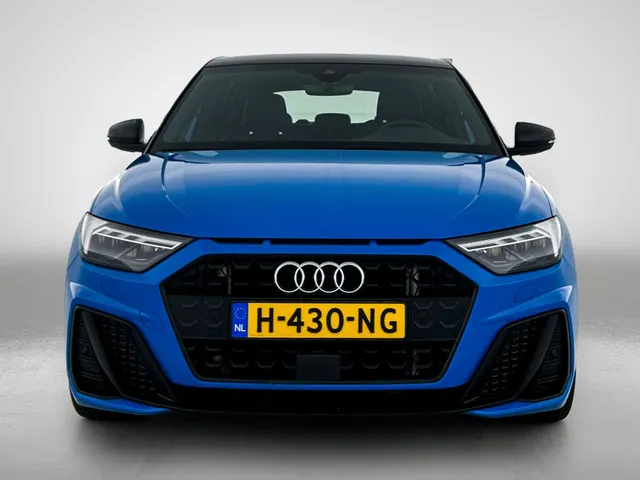 Audi A1 Sportback 30 TFSI S Line edition one | NAVI | STOELVERWARMING | CLIMAT CONTROL | PARKEER SENSOREN V+A