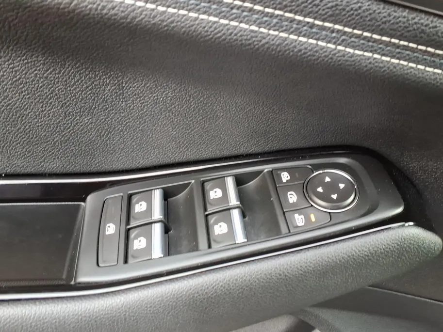 Renault Austral 1.2 E-Tech full hybrid 200 iconic Automaat | Panorama dak | Naviagatie |Airco/Ecc | PDC/Camera |