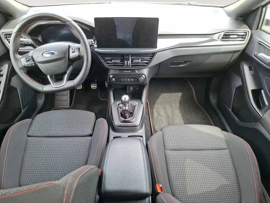 Ford Focus Wagon 1.0 EcoBoost Hybrid ST Line X 155Pk | NL-Auto | 1e eigenaar | Winterpack | Driver Assistancepack | El. Trekhaak | 18' Lichtmetaal | Adaptive Cruisecontrol | Dodehoekdetectie | AGR-best. stoel | B&O Audio |