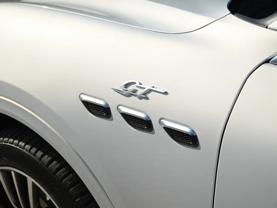 Maserati Grecale 2.0 MHEV 300 PK GT | Pano | 360cam | HUD | Audio Pack | 20"