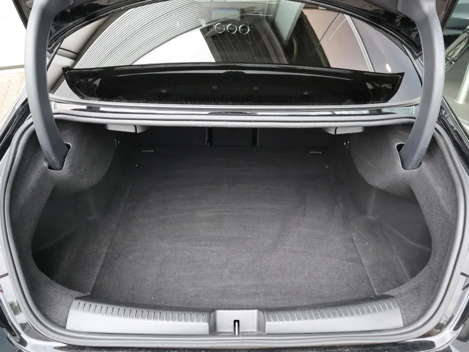 Mercedes-Benz CLA 200 Business Solution AMG l Keyless l Achteruitrij camera l Ambiente lichtpakket