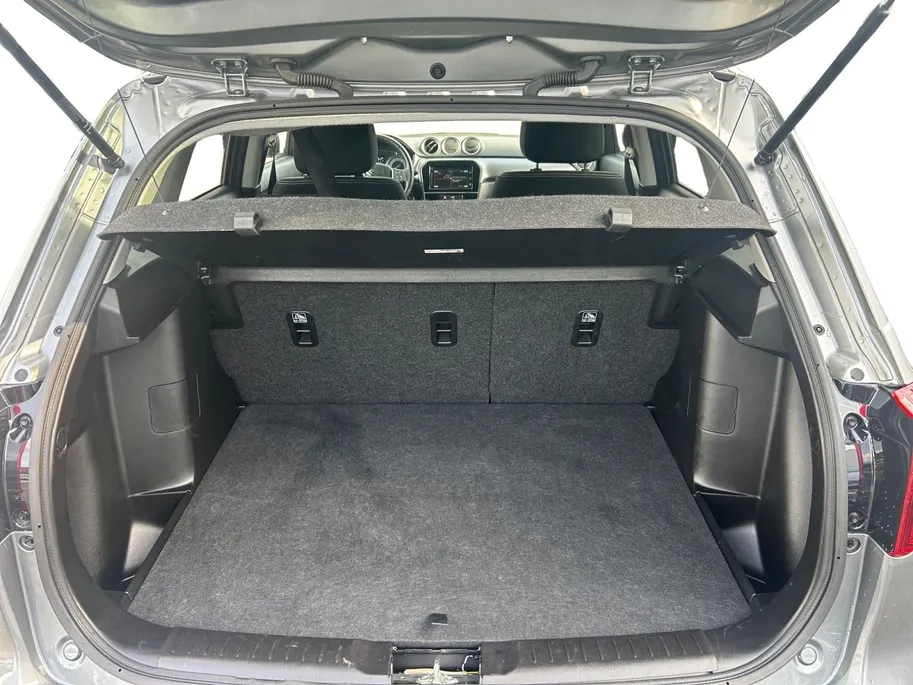Suzuki Vitara 1.5 Hybrid Select Rhino Edition |achteruitrijcamera| LED koplampen| Apple Carplay/Android Auto| climate controle|