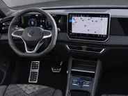 Volkswagen Tiguan 1.5eHybrid 272PK R-Line · Panoramadak · Trekhaak · Camera · Apple/Android Car Play · Garantie t/m 26-06-2030 of 100000km.
