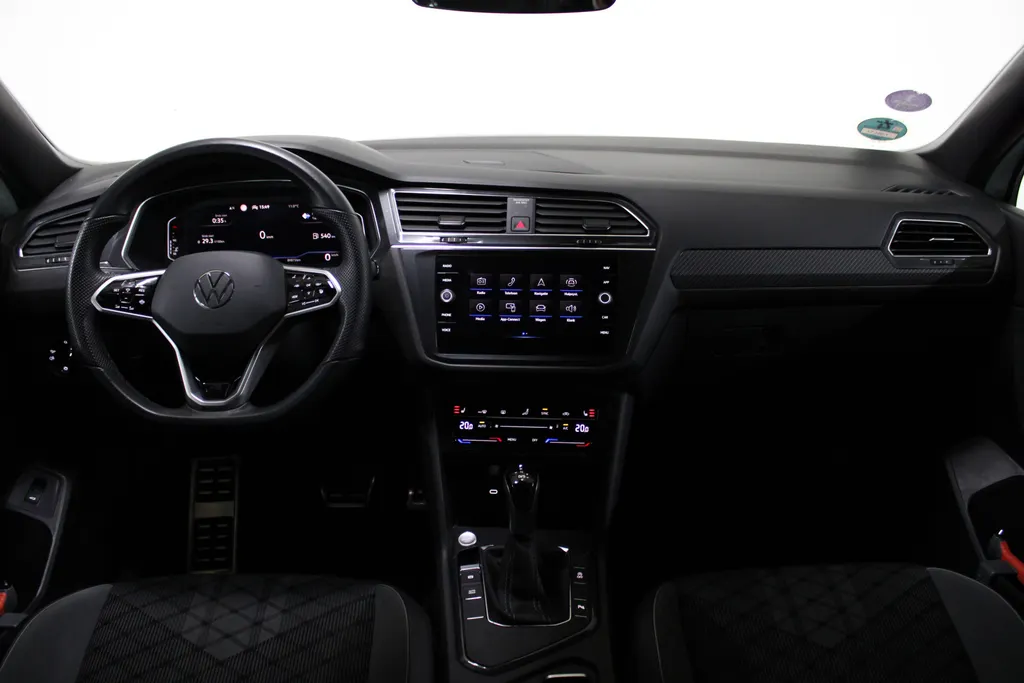Volkswagen Tiguan Allspace 1.5 TSI DSG-7 R-Line Business 7p. 7-persoons / Stoel + Stuurverwarming / Camera / Elektr. klep /