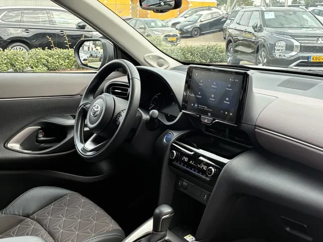 Toyota Yaris Cross Toyota Yaris Cross 1.5 Hybrid Executive | Trekhaak | HUD | JBL | PDC V+A