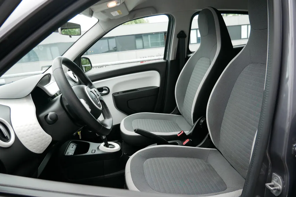 Renault Twingo Z.E. R80 Collection *Automaat*Navi*Climate*Parkeersensoren*Hoge instap*Kleine Draaicirkel!