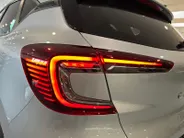 Renault Captur 1.6 E-Tech Hybrid 145 Zen *Aut*Navi+Camera*Parkeersensoren*Climate*Nette Auto!