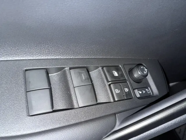 Toyota Corolla Cross Hybrid 140 Dynamic | Elek achterklep | Stoel/stuur verwarming