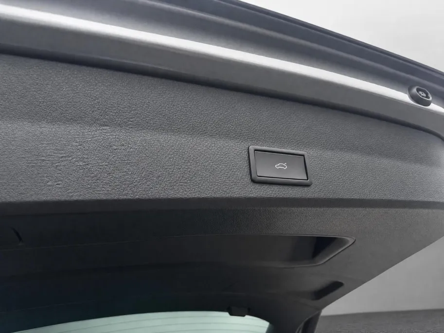 SEAT Ateca FR Business Intense 1.5 TSI 110 kW / 150 PK SUV 7 | Graphite Grey | Glossy Black Velgen | 5000,- Euro Korting!!