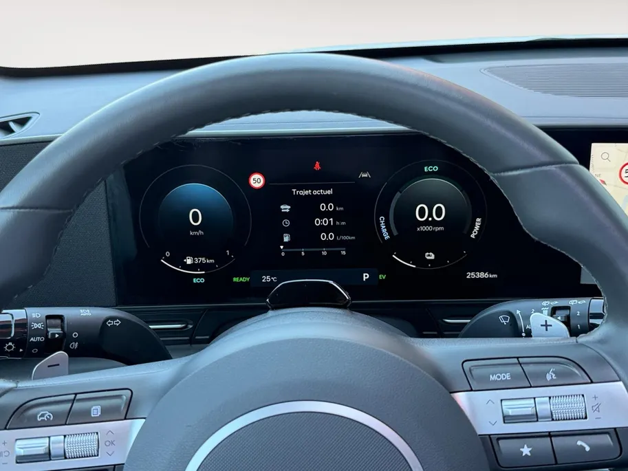 Hyundai Kona 1.6 GDI HEV Premium Sky | Schuif-/ kanteldak | Navigatie | Stoelverwarming & verkoeling | 360 camera | Apple Carplay/ Android auto | DEALER AUTO