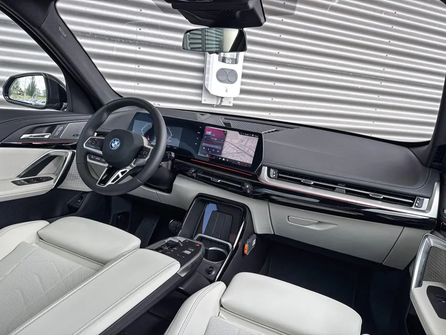 BMW iX1 eDrive20 67 kWh M Sport Edition