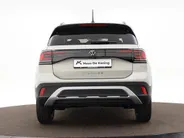 Volkswagen T-Cross Life Edition 1.0 TSI 95 PK 5 versn. Hand · Comfort pakket · Parkeersensoren voor en achter ·