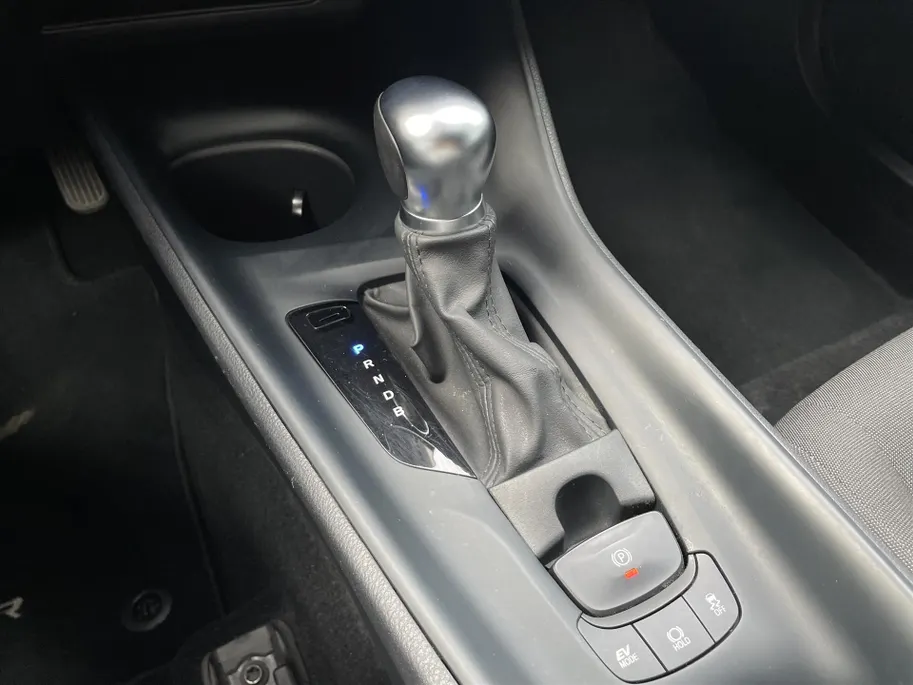 Toyota C-HR 1.8 Hybrid 122pk CVT Active Clima / Cruise / Navi