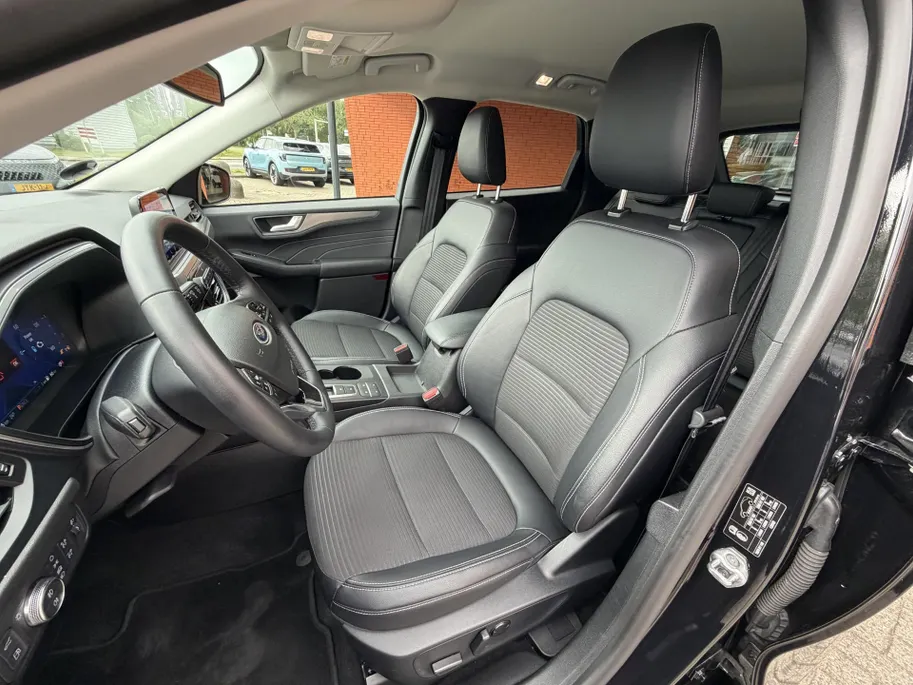 Ford Kuga 2.5 PHEV 225 pk Titanium X BLISS - B&O Audio - Halflederen bekleding - Winter Pack - Elektrische achterklep