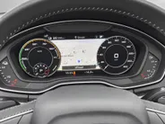 Audi Q5 55 TFSIe 270kW/367PK quattro S Line Competition · Luchtvering · Panoramadak · Leder · Camera · Apple/Android Car Play · Elektrische stoelverstelling · Stoel & Stuurwielverwarming · Adaptive Cruise Control ·