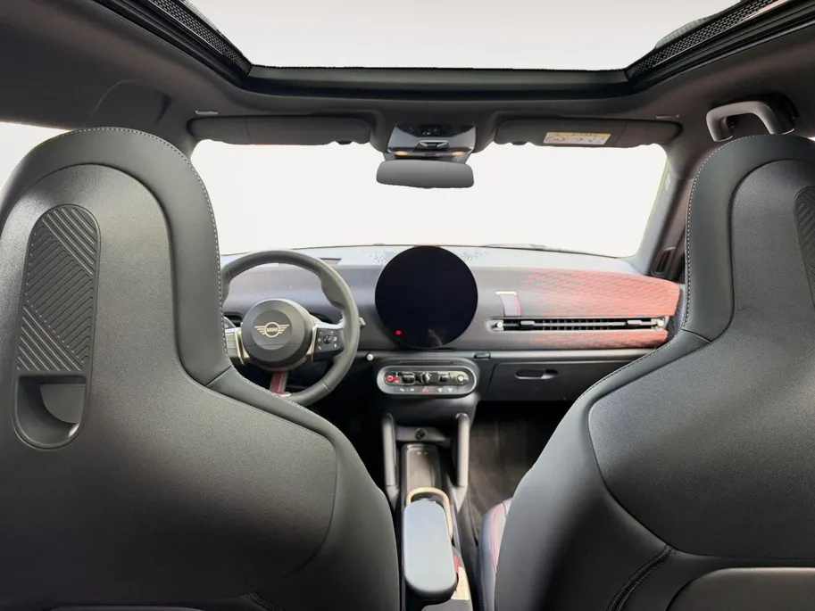 MINI 3-Deurs Cooper E John Cooper Works XL 40.7 kWh BOMVOL | Glassroof | Stoel + stuurverwarming | 360 Camera | Memory functie |