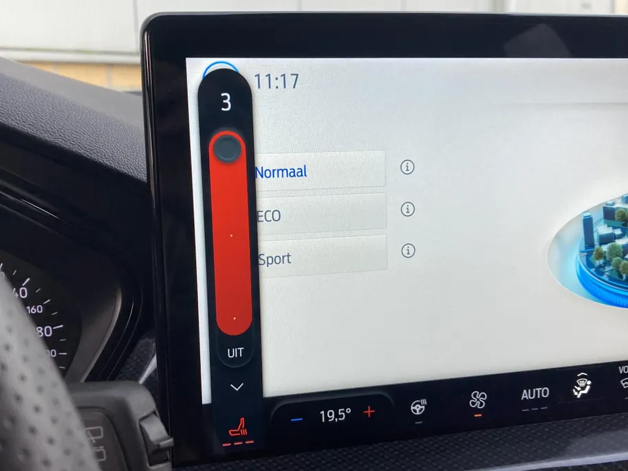 Ford Focus 1.0 EcoBoost Hybrid 125 pk ST Line Wagon Navigatie SYNC4 - Apple Carplay/ Android Auto - Winter Pack