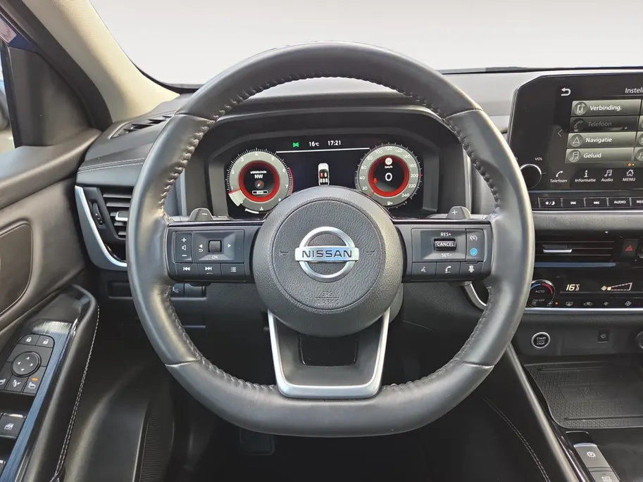 Nissan QASHQAI 1.3 MHEV Xtronic Premiere Edition | Zeer nette auto | Volledig dealer onderhouden | Panoramadak | Trekhaak | 360 graden camera |