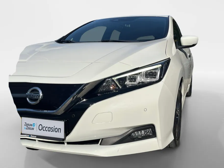 Nissan Leaf Tekna 40 kWh | 360 graden camera | Stoelverwarming | Climate Control | Bose audio
